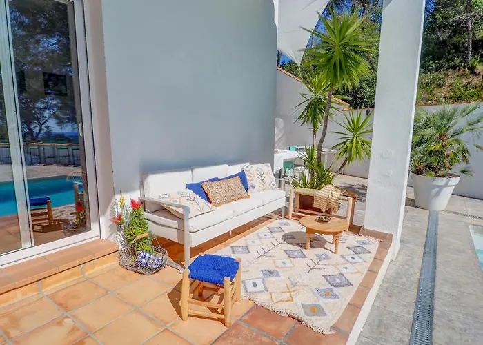 Elysian By Hello Homes Sitges Villa *
